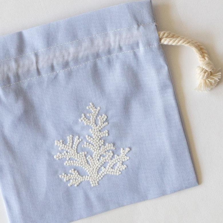 巾着袋 Sサイズ ベトナム 刺繍 オリジナル ポーチ ベトナム雑貨 ギフト プレゼント お土産 ハンドメイド おしゃれ リゾート 西海岸 Gio ha ジョーハ 51255 | ブランド登録なし | 14