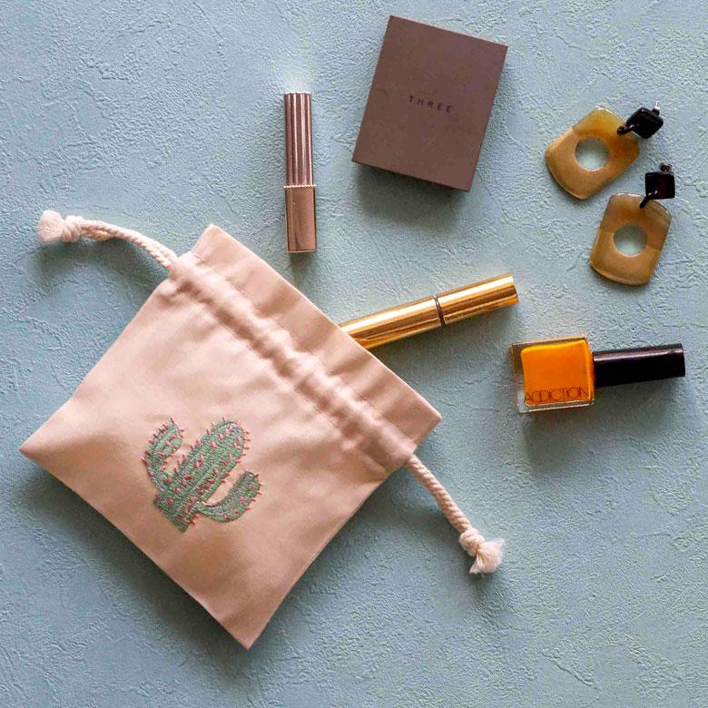 巾着袋 Sサイズ ベトナム 刺繍 オリジナル ポーチ ベトナム雑貨 ギフト プレゼント お土産 ハンドメイド おしゃれ リゾート 西海岸 Gio ha ジョーハ 51255 | ブランド登録なし | 20