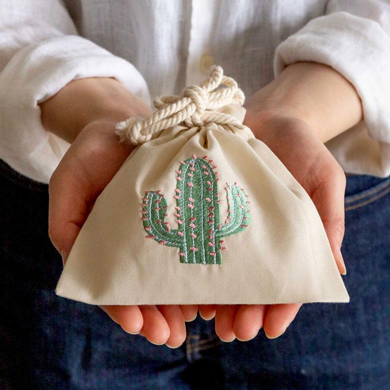 巾着袋 Sサイズ ベトナム 刺繍 オリジナル ポーチ ベトナム雑貨 ギフト プレゼント お土産 ハンドメイド おしゃれ リゾート 西海岸 Gio ha ジョーハ 51255 | ブランド登録なし | 07