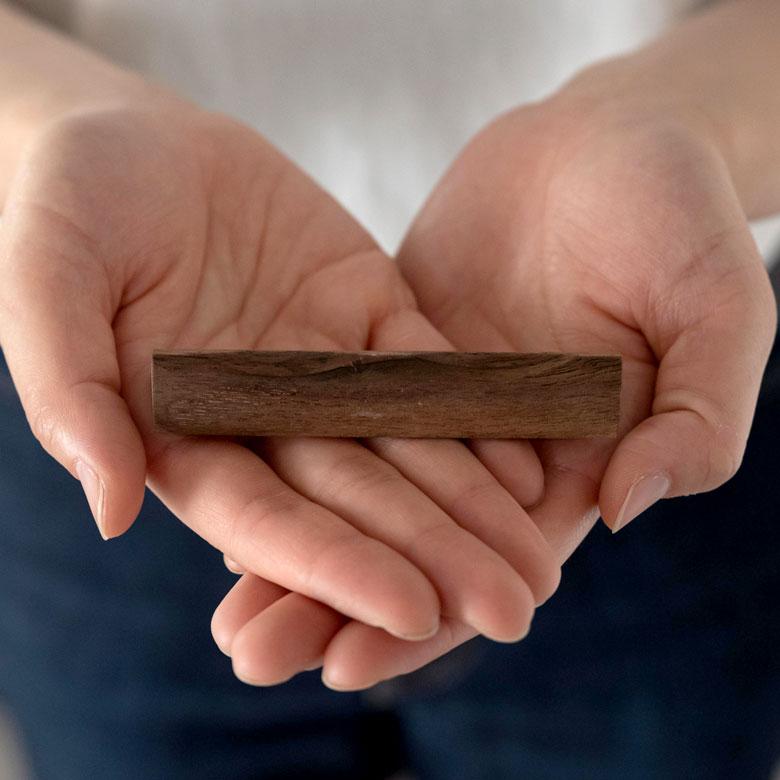 箸置き カトラリーレスト ウォルナットウッド 木製 ダークブラウン 天然木 ロング カフェ カトラリースタンド ハンドメイド かわいい リゾート ギフト 51265 | ELEMENTS（インテリア） | 06