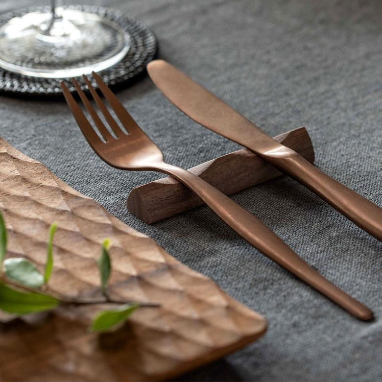 箸置き カトラリーレスト ウォルナットウッド 木製 ダークブラウン 天然木 ロング カフェ カトラリースタンド ハンドメイド かわいい リゾート ギフト 51265 | ELEMENTS（インテリア） | 08