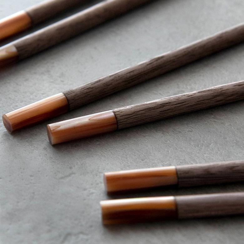 お箸 箸 木 天然木 シェル 貝 ウォルナット ダークブラウン 23cm 木製 無塗装 カフェ シンプル おしゃれ かわいい 無垢 カトラリー ハンドメイド 51271 | ELEMENTS（インテリア）