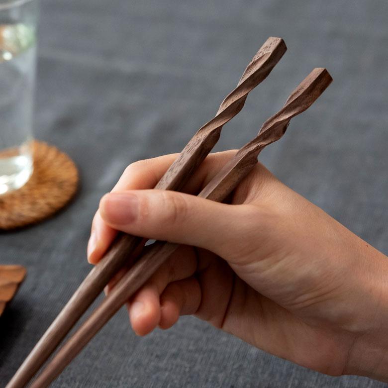 ELEMENTS お箸 箸 木 天然木 ウォルナット ひねり ダークブラウン 23cm
