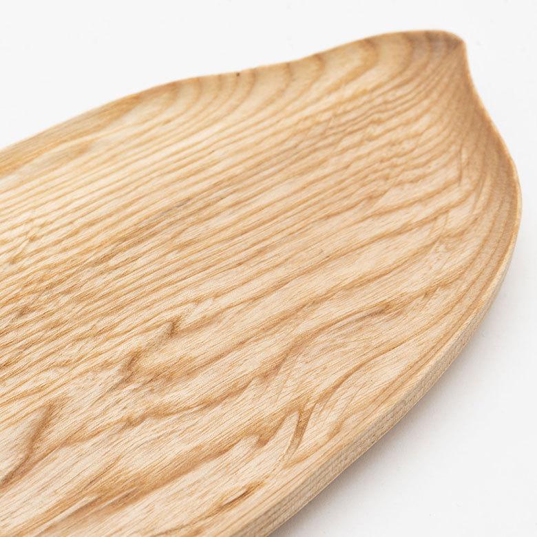 ウッドトレイ 葉っぱ リーフ 木製 トレー プレート お皿 キッチン ウッド カフェ 食器 約W31cm おしゃれ 北欧 かわいい 51305 | ELEMENTS（インテリア） | 01