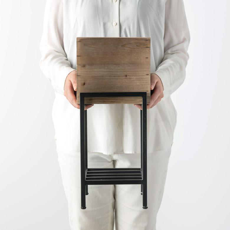 プランター スタンド 脚付き アイアン 木製 パイン材 ショート 正方形 5号鉢対応 約 W 20cm D 22.8cm H 45.4cm ボタニーク Botanique シェルフ カバー g-51 | ELEMENTS（インテリア） | 09