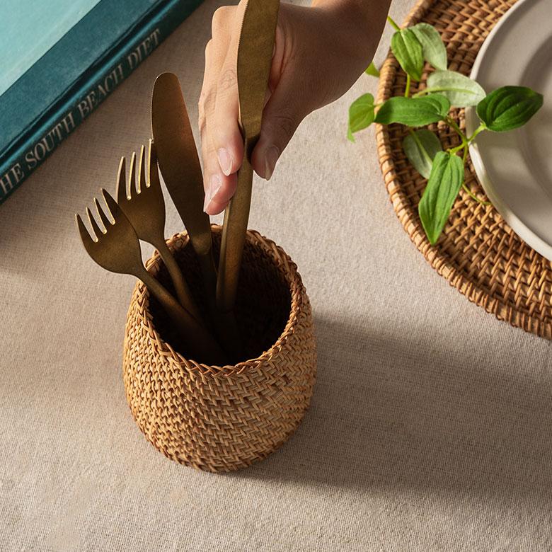 カトラリー スタンド ラタン 籐 約 高さ 12cm 収納 ペン 立て 入れ リモコン フォーク ナイフ 箸 花瓶 おしゃれ 北欧 リゾート 雑貨 インテリア 西海岸 51344 | ELEMENTS（インテリア） | 09