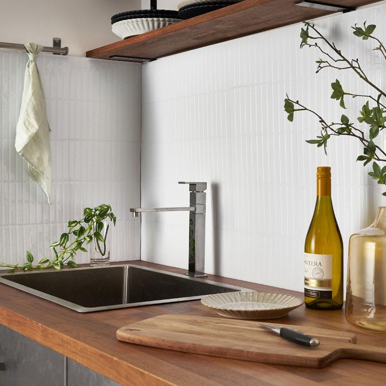 タイル シール ボーダー ストライプ 1枚 スタイリッシュ シンプル シート 防水 ウォール ステッカー デコレーション リメイク インテリア 壁材 西海岸 61729 | ELEMENTS（インテリア） | 03