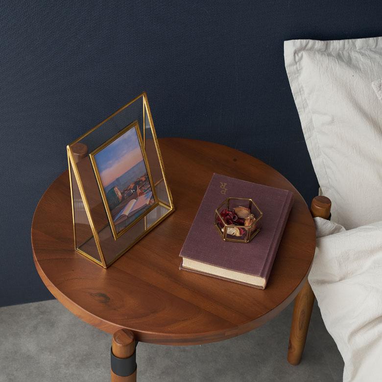 ガラスと真鍮でできたフォトフレーム 写真立て おしゃれ スタンド アンティーク風 シンプル はがきサイズ ポストカード ゴールド ディスプレイ アート 63250 | ELEMENTS（インテリア） | 12