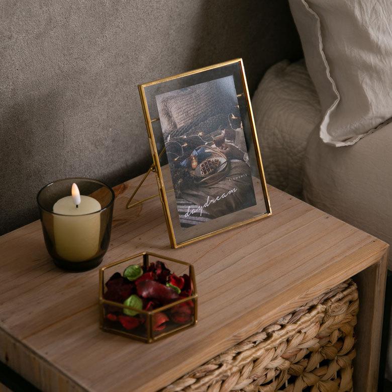 フォトフレーム 写真立て ガラスと真鍮でできたフォトスタンド ゴールド色 細身フレーム ポストカードケース アンティーク調 上品 63270 | ELEMENTS（インテリア） | 13