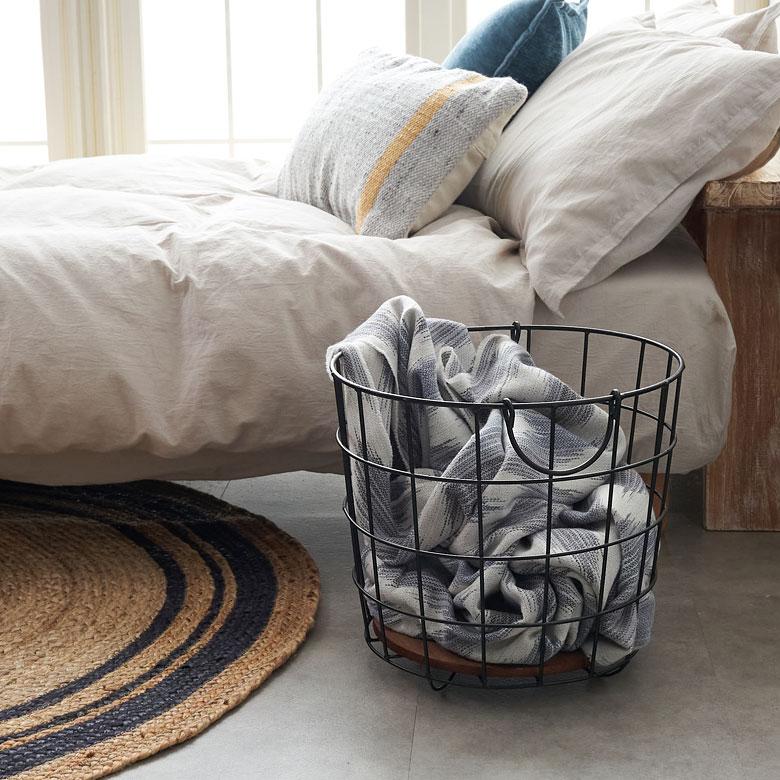 ワイヤーバスケット かご 収納 ラウンド 丸型 円形 収納バスケット ワイヤーフレーム おしゃれ 木製 桐 西海岸 男前 塩系 買い物かご 64110 | ELEMENTS（インテリア） | 01