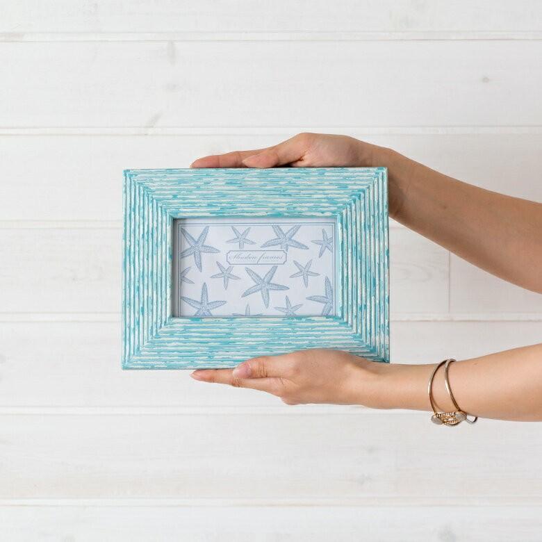 フォトフレーム 写真立て 壁掛け 縦置き 横置き アンティーク加工 ビーチ ブルー 西海岸 マリン 水色 男前 64830 | ブランド登録なし | 07