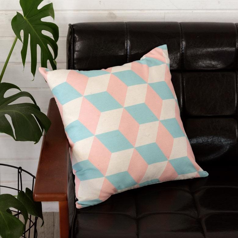 クッションカバー 約45×45cm 正方形 ソファークッション ベッドクッション ピンク ブルー 幾何柄 フェミニン 西海岸 ハワイ リゾート おしゃれ 66577 | ブランド登録なし | 02