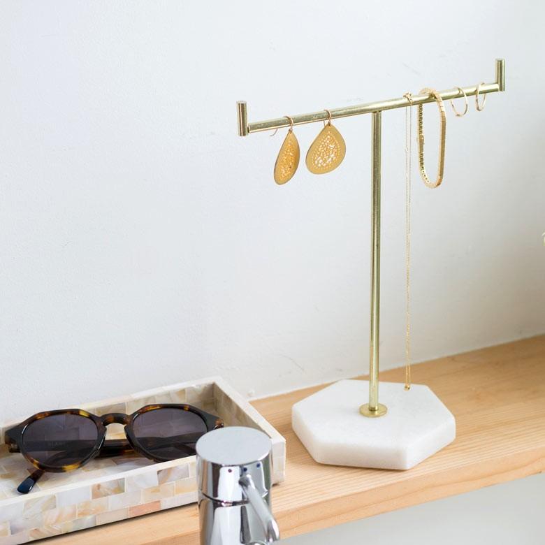 アクセサリースタンド ピアススタンド ネックレス ジュエリー スタンド 大理石 指輪 リング ブレスレット バングル サングラス 眼鏡 ディスプレイ 収納 66582 | ELEMENTS（インテリア） | 02