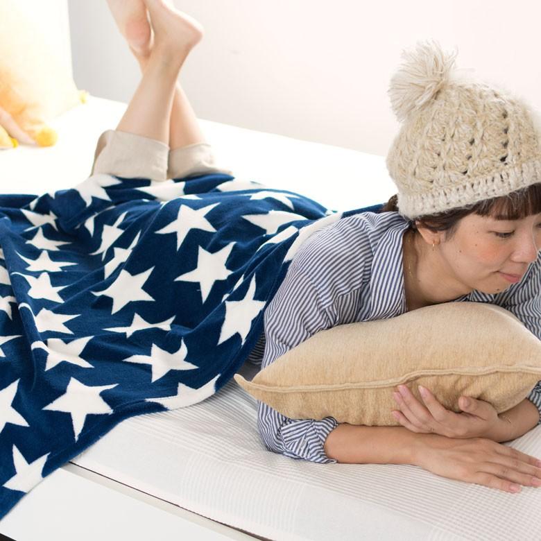 フリースブランケット 約100×140cm ブランケット 膝掛け ひざ掛け 毛布 大判 星柄 おしゃれ 冬 肩掛 ふんわり ポンチョ 66606 | ブランド登録なし | 06