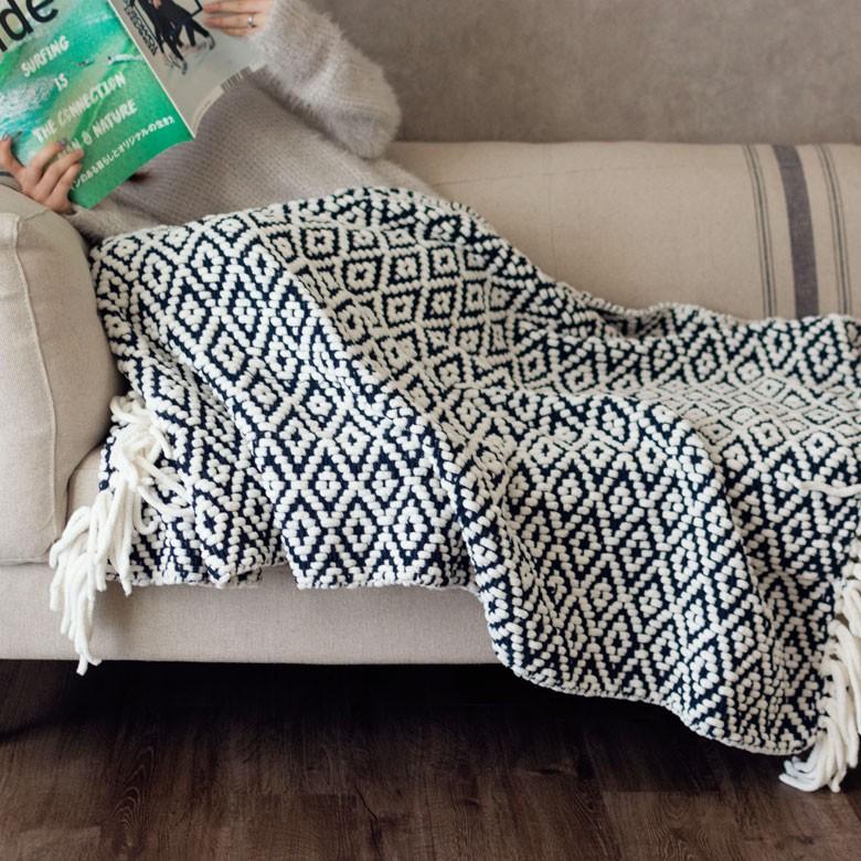 ニットブランケット ダイヤモンド柄 約100×140cm ブランケット ひざ掛け 大判 膝掛け ニット 冬 もこもこ 北欧 可愛い 66615 | ブランド登録なし | 01