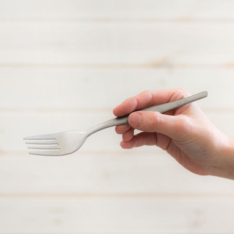 フォーク ディナーフォーク マット シルバー色 銀色 つや消し ステンレス テーブルセッティング ヴェリーノ キッチン用品 結婚祝 食洗機対応 66674 | ブランド登録なし | 01