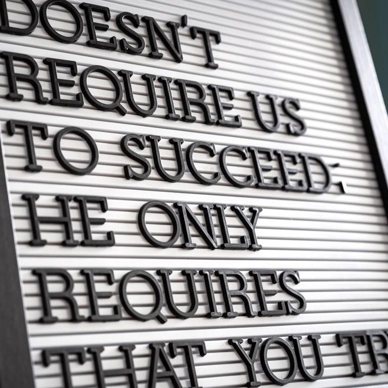 レターボード 文字パーツ付き 幅30cm 正方形 英文字 数字 結婚式 サインボード メッセージボード ウェルカムボード Sサイズ 66748 | ブランド登録なし | 05