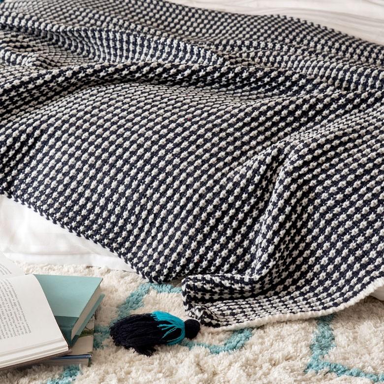 ニットブランケット 約100×140cm ブランケット 膝掛け タッセル付き 毛布 大判 おしゃれ 冬 肩掛 ふんわり ポンチョ 66887 | ブランド登録なし | 05