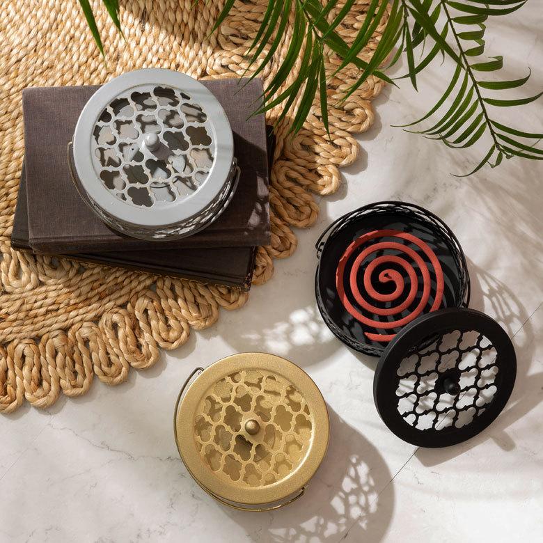 蚊取り 線香 入れ 蓋付き 円形 モロッカン柄 スチール製 ブラック ゴールド シルバー ホルダー 蚊遣り かやり 蚊やり ランタン 西海岸 リゾート  6691 | ELEMENTS（インテリア） | 19