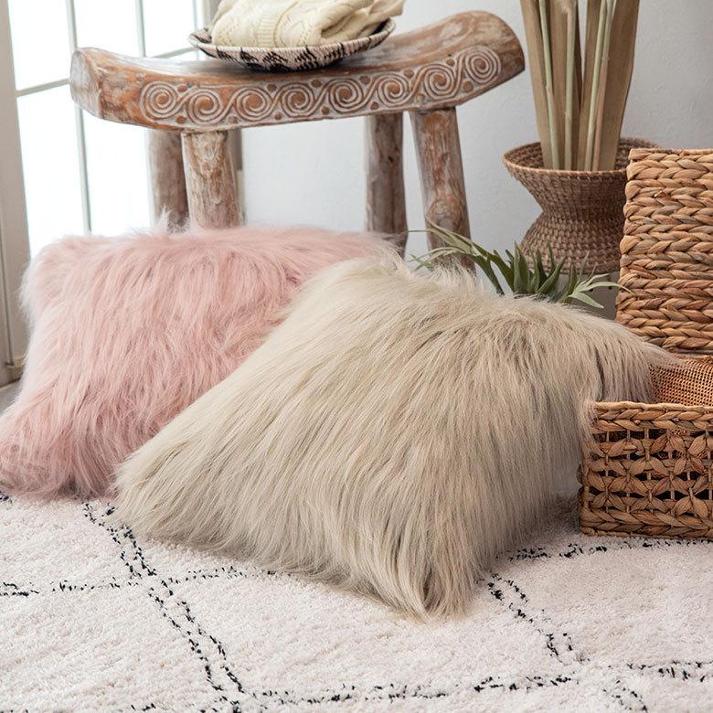 クッションカバー 約45×45cm 正方形 フェイクファー ふわふわ ソファークッション ベッドクッション ピンク ベージュ フェミニン おしゃれ 6692 | ブランド登録なし | 17