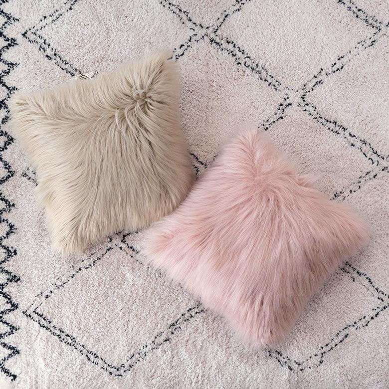 クッションカバー 約45×45cm 正方形 フェイクファー ふわふわ ソファークッション ベッドクッション ピンク ベージュ フェミニン おしゃれ 6692 | ブランド登録なし | 18