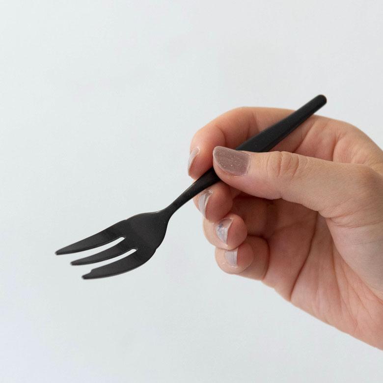 フォーク ケーキフォーク マット ブラック 黒 つや消し ステンレス テーブルセッティング ヴェリーノ キッチン用品 結婚祝 食洗機対応 66987 | ELEMENTS（インテリア） | 01