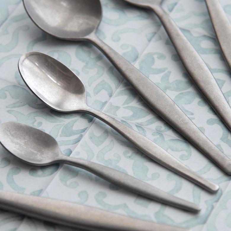 ティースプーン スプーン マット シルバー色 銀色 つや消し ステンレス テーブルセッティング ヴェリーノ キッチン用品 結婚祝 食洗機対応 66990 | ELEMENTS（インテリア） | 04