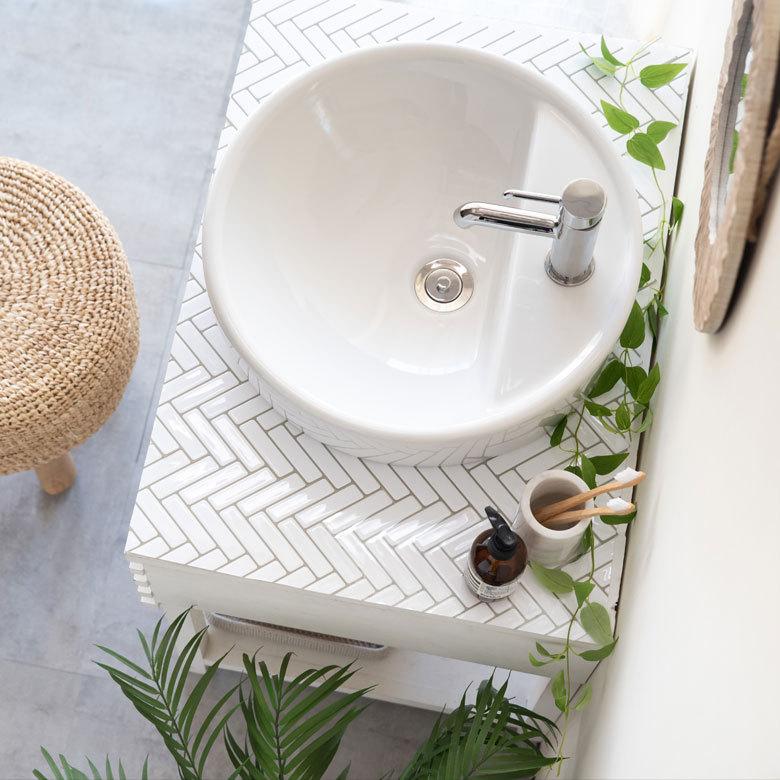 タイルシール ヘリンボーン 20枚入り 正方形 シート ホワイト マーブル 水回り 防水 DIY ウォールステッカー 台所 キッチン 洗面所 トイレ 67028-20 | ELEMENTS（インテリア） | 08