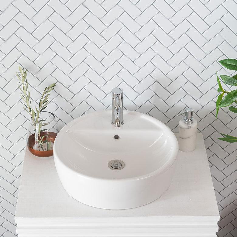 タイル シール ヘリンボーン 1枚 ホワイト 白 メトロ モザイク 壁紙 防水 リメイク シート ウォール ステッカー 簡単 壁面 DIY カット  おしゃれ 67074-wh | ELEMENTS（インテリア） | 18