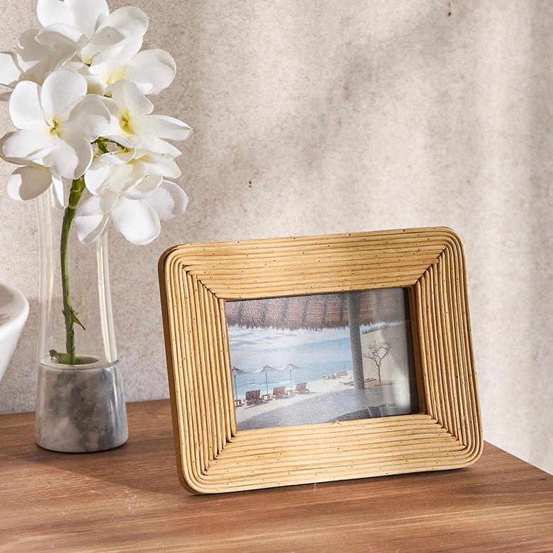 ランニングフレーム　インテリア　絵　絵画　フォトフレーム　什器 ランニングフレーム インテリア 絵 絵画 フォトフレーム 什器