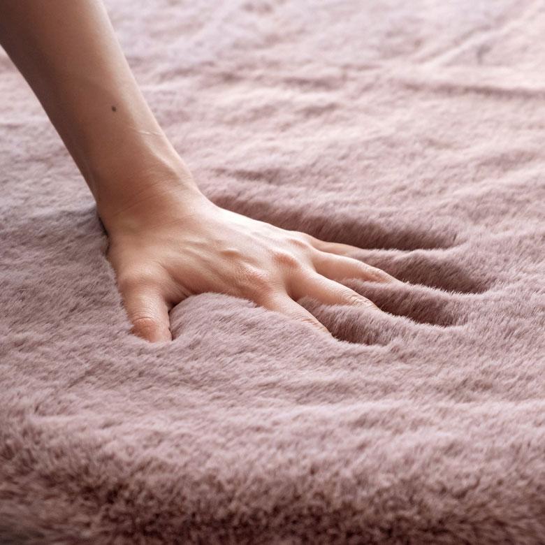 ラグ ラグマット 約100×70cm フェイクファー フェイクラビットファー 洗える 滑り止め カーペット じゅうたん あったか 無地 シンプル 起毛 シャギー 70017 | ELEMENTS（インテリア） | 01