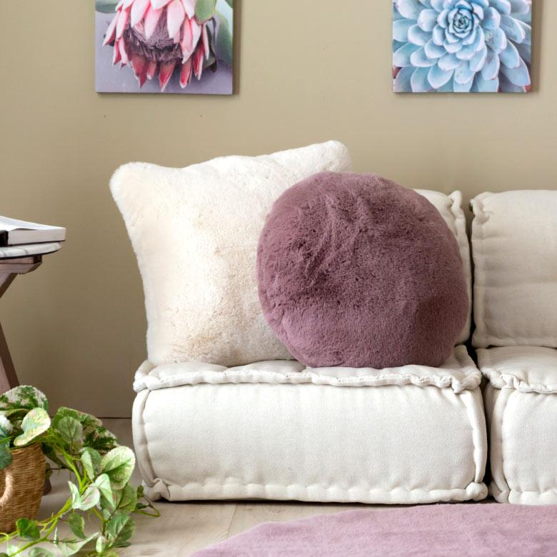 円形ファー素材クッション 薄紫色 円形ファー素材クッション 薄紫色 円形ファー素材クッション 薄紫色