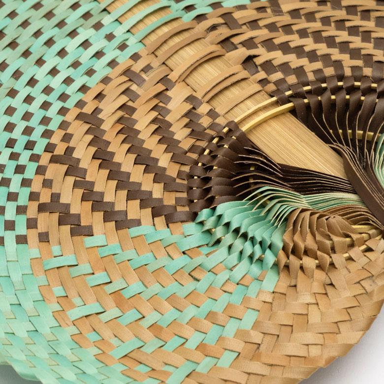 うちわ 団扇 扇子 せんす ロンタル 椰子製 ハンドメイド ビーズ付き 約 W30×D2×H37 モダンアジアン ミント チョコレートブラウン 8721 | ブランド登録なし | 04