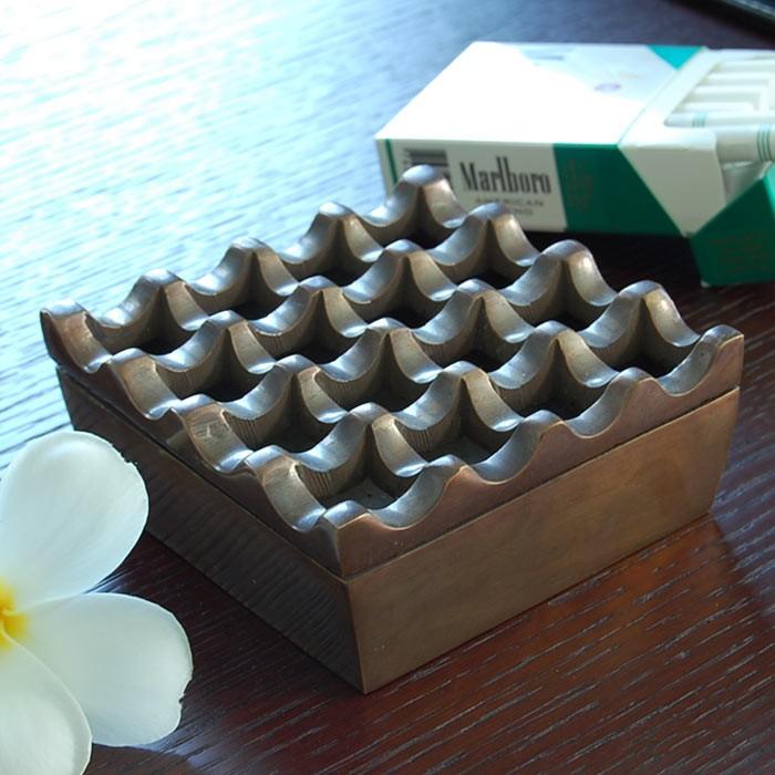 波型デザインの銅の アジアン 灰皿 アジア工房 8805 | ブランド登録なし