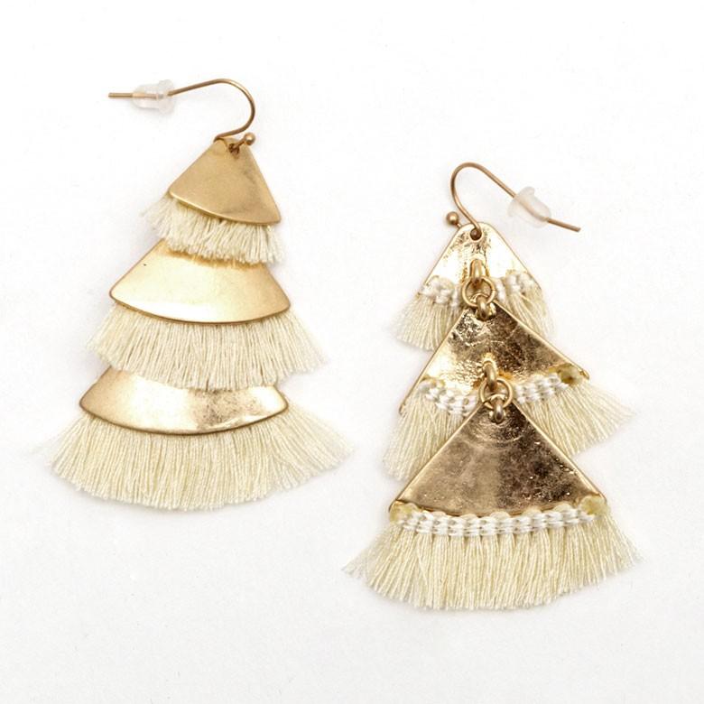 ピアス 揺れる 大ぶり 可愛い 3連 ゴールド フリンジ フリンジピアス  アクセサリー キャッチ アジアン雑貨 90052 | ブランド登録なし | 03