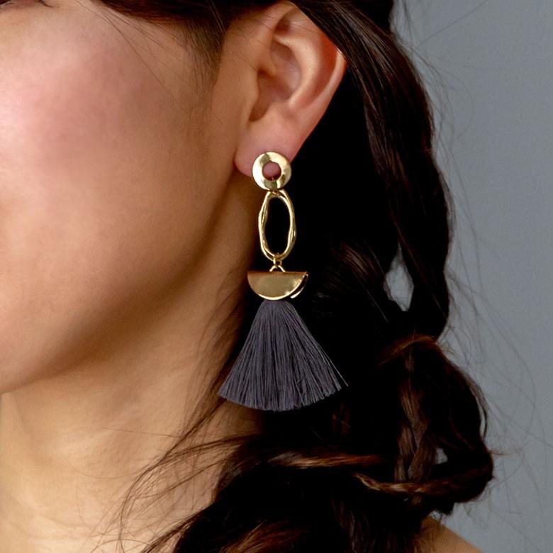 ピアス 揺れる 大ぶり フリンジピアス 可愛い フリンジ タッセル アクセサリー 大人 上品 キャッチ付 アジアン雑貨 90054 | ブランド登録なし | 14