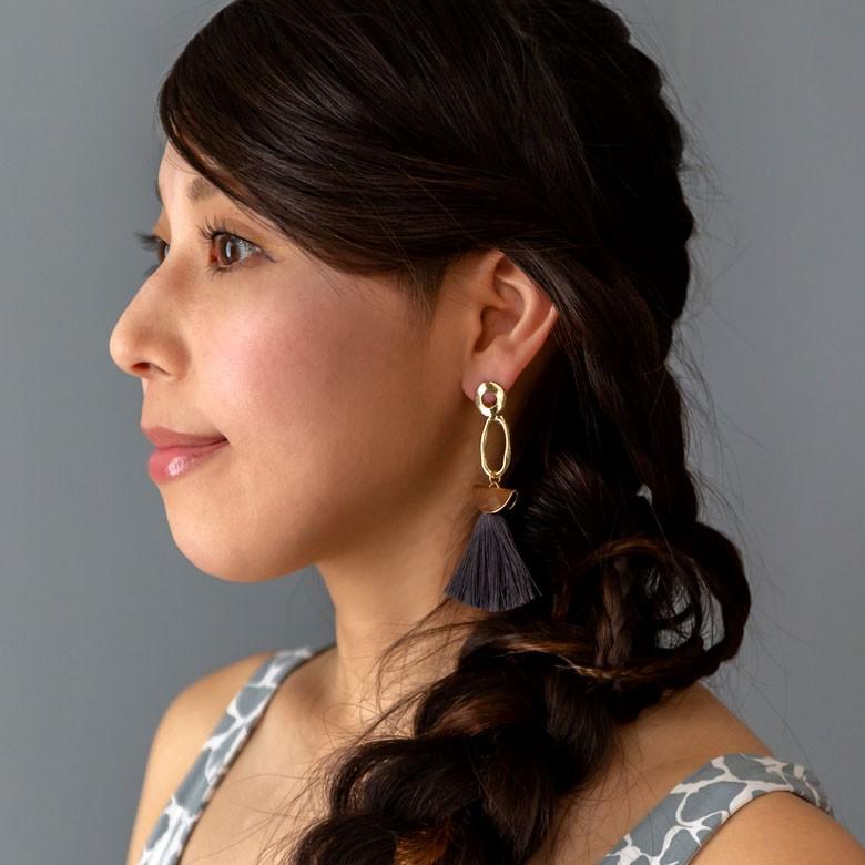 ピアス 揺れる 大ぶり フリンジピアス 可愛い フリンジ タッセル アクセサリー 大人 上品 キャッチ付 アジアン雑貨 90054 | ブランド登録なし | 05