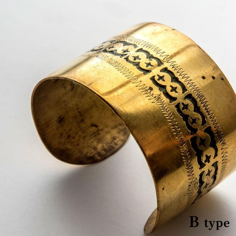 バングル レディース メンズ 太め ゴールド 真鍮 ハンドメイド ブレスレット ビンテージ おしゃれ 腕輪 アクセサリー アフリカ雑貨 アフリカン 90056 | ブランド登録なし | 04