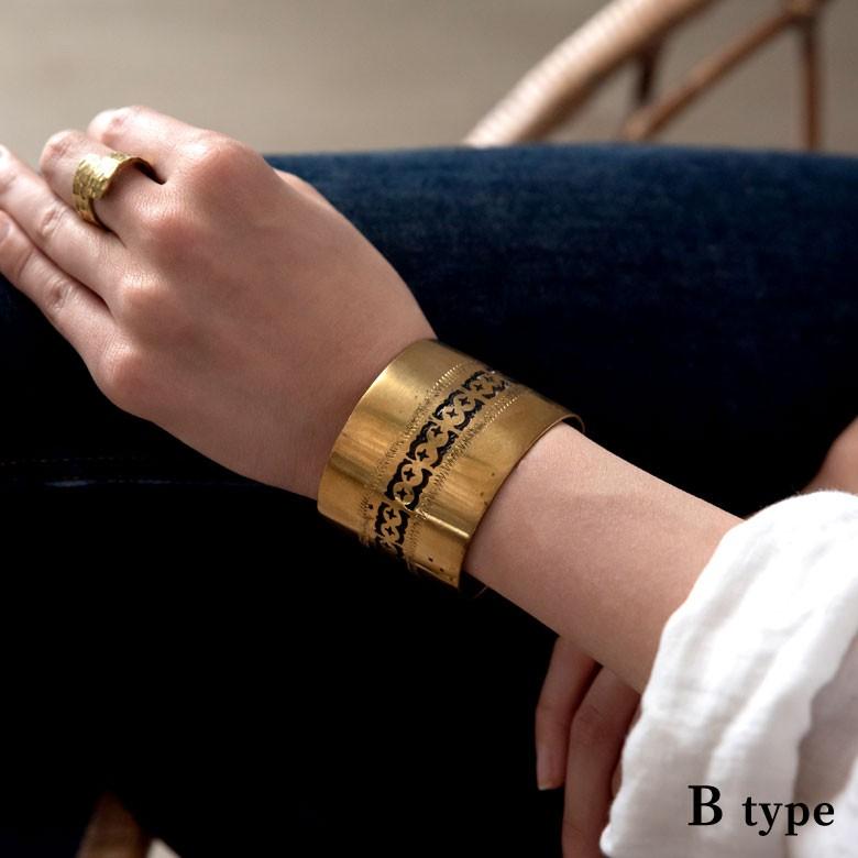 バングル レディース メンズ 太め ゴールド 真鍮 ハンドメイド ブレスレット ビンテージ おしゃれ 腕輪 アクセサリー アフリカ雑貨 アフリカン 90056 | ブランド登録なし | 07