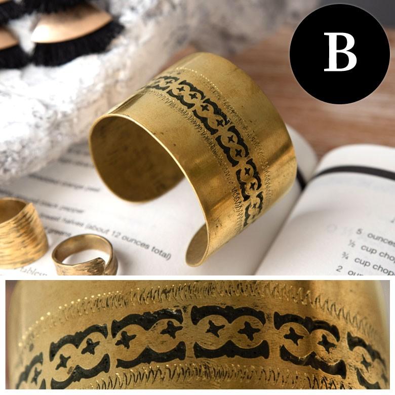バングル レディース メンズ 太め ゴールド 真鍮 ハンドメイド ブレスレット ビンテージ おしゃれ 腕輪 アクセサリー アフリカ雑貨 アフリカン 90056 | ブランド登録なし | 08