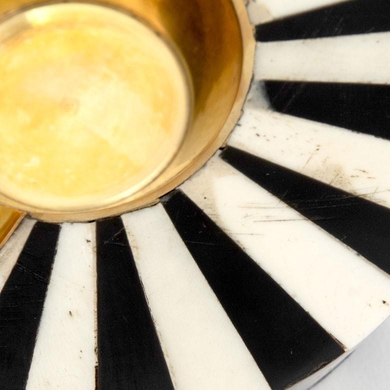 灰皿 おしゃれ 卓上 デザイン アンティーク レトロ  プレゼント ボーン 真鍮 アッシュトレイ インテリア 小物入れ  タバコ 3タイプ 90060 | ブランド登録なし | 18