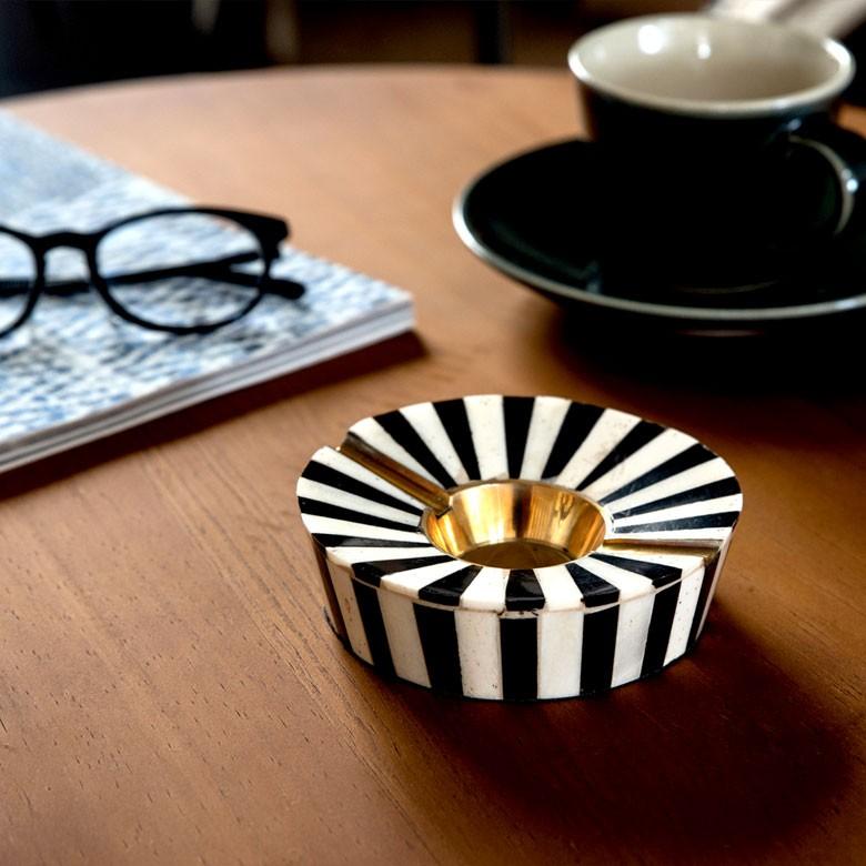 灰皿 おしゃれ 卓上 デザイン アンティーク レトロ  プレゼント ボーン 真鍮 アッシュトレイ インテリア 小物入れ  タバコ 3タイプ 90060 | ブランド登録なし | 05