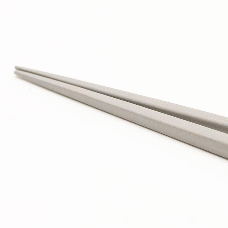 箸 はし 木製 23cm グレー 食洗機 対応 食器洗浄機 天然木 日本製 男女兼用 ユニセックス 個別包装 グラデーション シンプル 先角仕様 プレゼント ギフト 90195 | ブランド登録なし | 10