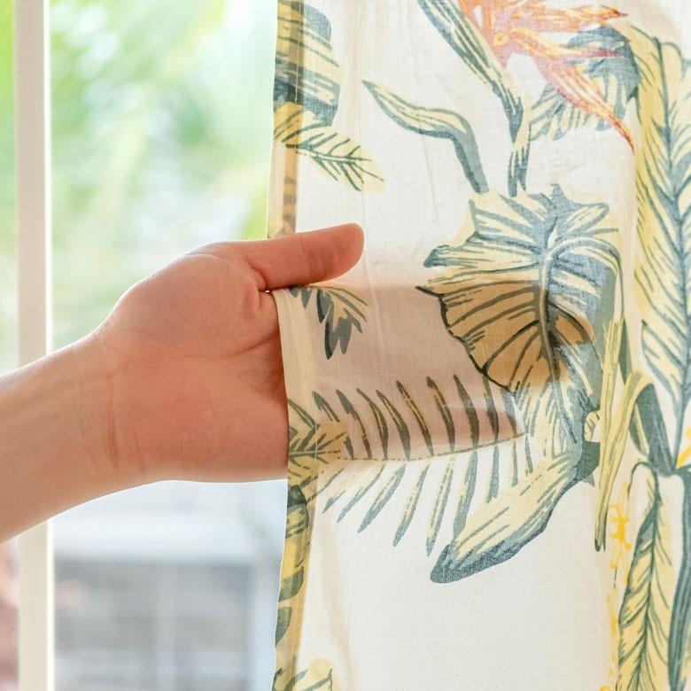 メール便対応 カーテン 幅110×丈178cm 綿100% フラットカーテン 極楽鳥花 ファブリック オールドハワイアン ボタニカル柄 ナチュラル おしゃれ 南国 90219 | ブランド登録なし | 03