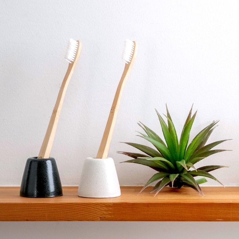歯ブラシスタンド 歯ブラシホルダー 1本 陶器 ホワイト ブラウン ブラック  歯ブラシ立て おしゃれ 白 黒 茶 モダン シンプル モノトーン 洗面 バスルーム 90231 | ブランド登録なし | 19