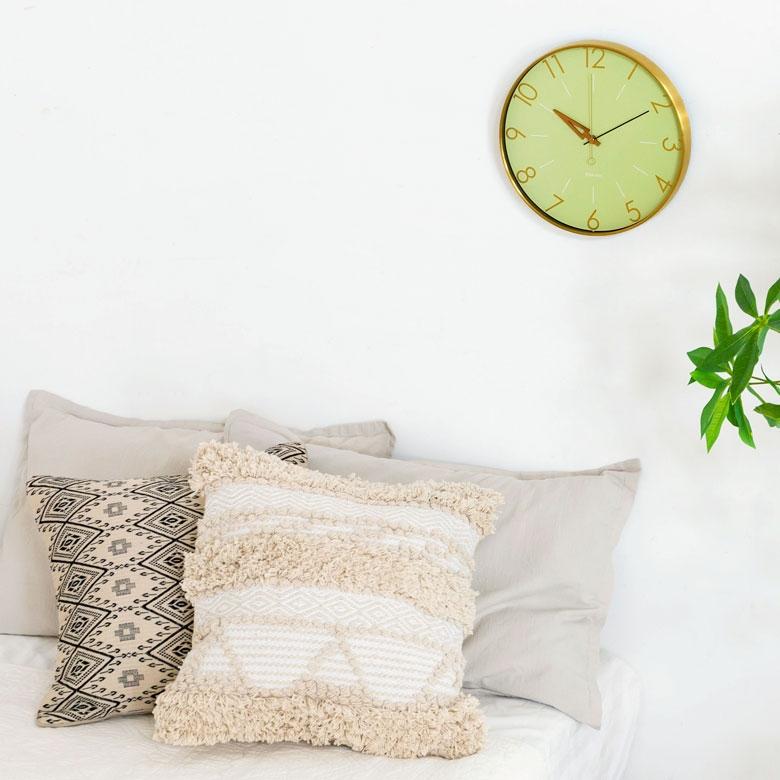 時計 壁掛け時計 丸型 直径28.5cm アルミ 木 ガラス 電波時計 ステップムーブメント アルミフレーム おしゃれ アンティーク調 クラシカル 90273 | INTERFORM | 12