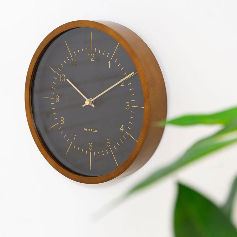時計 壁掛け時計 丸型 直径25cm 木 合皮 ガラス 電波時計 ステップムーブメント ウッド ウッドフレーム おしゃれ レザー調 アンティーク調 クラシカル 90275 | INTERFORM | 15