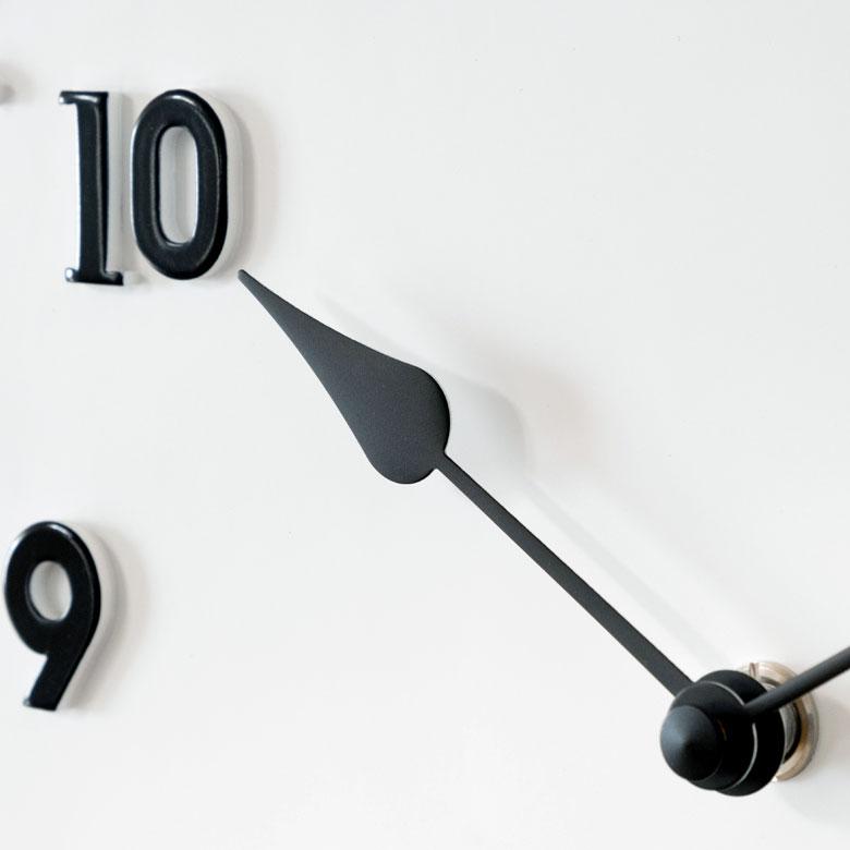 時計 壁掛け時計 丸型 直径30cm 合成樹脂 木 スイープムーブメント ウッド おしゃれ ウッドフレーム 立体文字 ナチュラル 北欧 シンプル かわいい 90276 | INTERFORM | 13