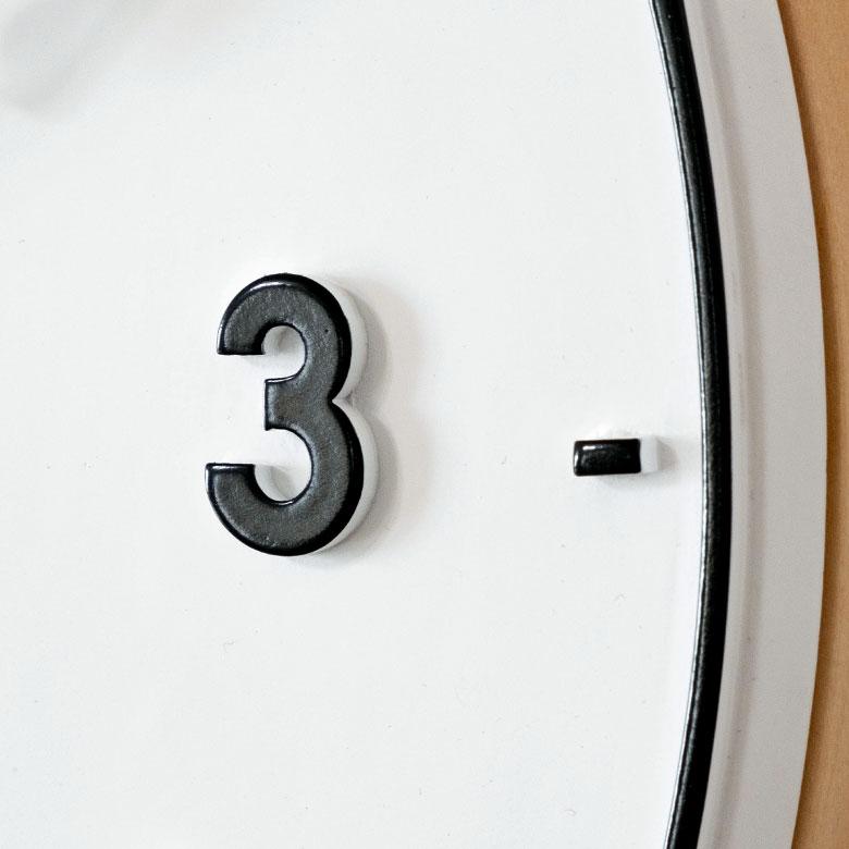 時計 壁掛け時計 丸型 直径30cm 合成樹脂 木 スイープムーブメント ウッド おしゃれ ウッドフレーム 立体文字 ナチュラル 北欧 シンプル かわいい 90276 | INTERFORM | 15