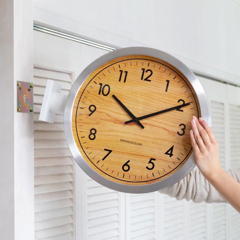 時計 壁掛け時計 丸型 直径38cm アルミ ガラス ダブルフェイス 両面 スイープムーブメント モノトーン シルバー ウッド調 おしゃれ 大きめ ２way 置時計 90277 | ブランド登録なし | 15